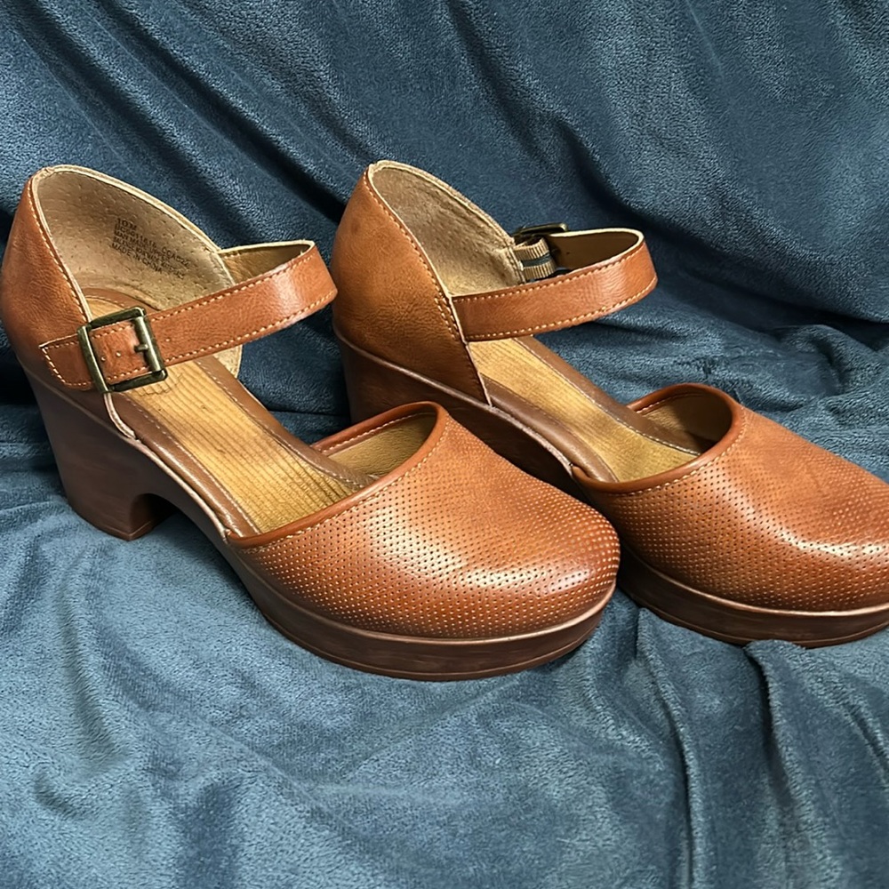 EUC.. BOC heels